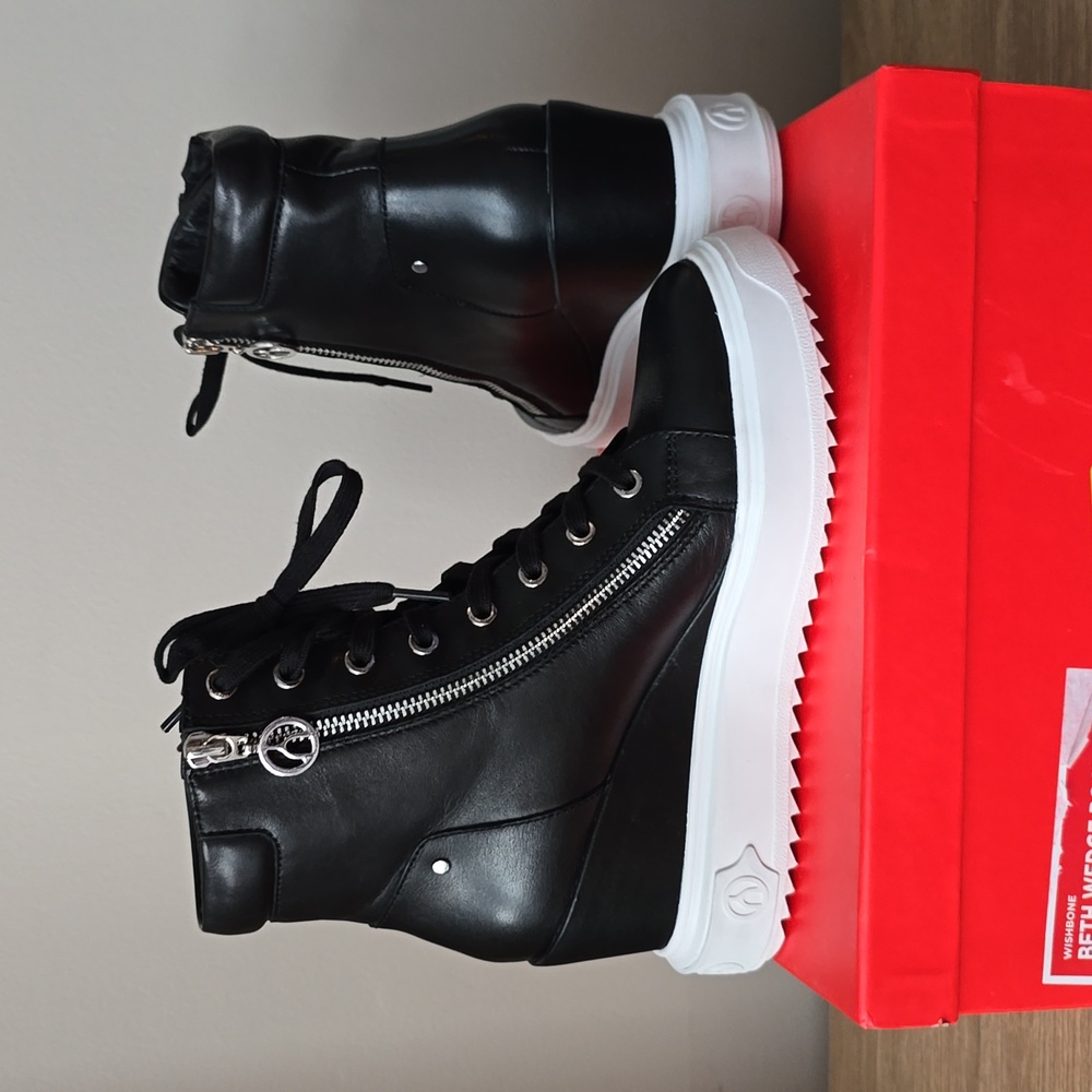 New Leather Wishbone Wedge Sneaker